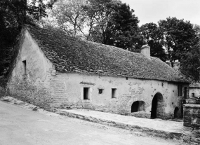 Vue de la cuverie avec pressoir. © Région Bourgogne-Franche-Comté, Inventaire du patrimoine