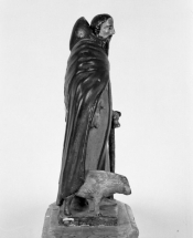 Statuette, profil droit © Région Bourgogne-Franche-Comté, Inventaire du patrimoine