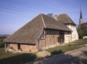 Vue des dépendances. © Région Bourgogne-Franche-Comté, Inventaire du patrimoine