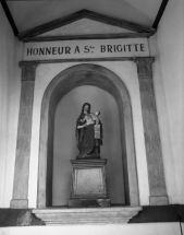 Intérieur avec statue de Vierge à l'Enfant. © Région Bourgogne-Franche-Comté, Inventaire du patrimoine