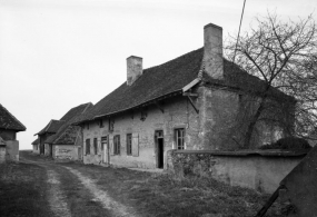 Vue d'ensemble de trois-quarts droit. © Région Bourgogne-Franche-Comté, Inventaire du patrimoine