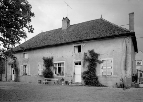 Vue d'ensemble du logis. © Région Bourgogne-Franche-Comté, Inventaire du patrimoine