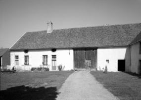 Bâtiment avec logis. © Région Bourgogne-Franche-Comté, Inventaire du patrimoine