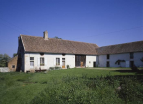 Logis et dépendances. © Région Bourgogne-Franche-Comté, Inventaire du patrimoine