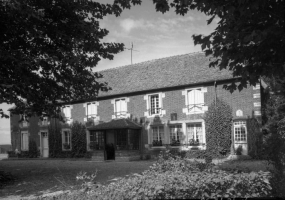 Ferme (1980 AT 119). © Région Bourgogne-Franche-Comté, Inventaire du patrimoine