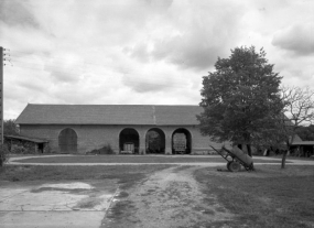 Bâtiment des dépendances. © Région Bourgogne-Franche-Comté, Inventaire du patrimoine