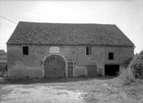 Bâtiment des dépendances. © Région Bourgogne-Franche-Comté, Inventaire du patrimoine