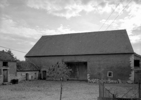 Bâtiment des dépendances. © Région Bourgogne-Franche-Comté, Inventaire du patrimoine