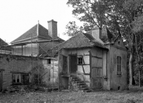 "Souillarde" et pavillon. © Région Bourgogne-Franche-Comté, Inventaire du patrimoine