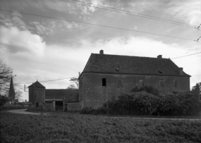 Vue d'ensemble prise de l'ouest. © Région Bourgogne-Franche-Comté, Inventaire du patrimoine