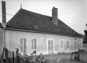 Bâtiment d'habitation, façade sur jardin. © Région Bourgogne-Franche-Comté, Inventaire du patrimoine