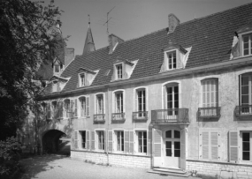Partie droite de la façade. © Région Bourgogne-Franche-Comté, Inventaire du patrimoine
