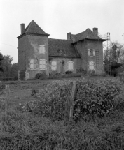 Le château. © Région Bourgogne-Franche-Comté, Inventaire du patrimoine