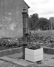 Fontaine route de Saunières © Région Bourgogne-Franche-Comté, Inventaire du patrimoine