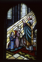 Baie 5 : Blanche de Castille et saint Louis enfant recevant la communion. © Région Bourgogne-Franche-Comté, Inventaire du patrimoine