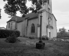 Façade et élévation gauche. © Région Bourgogne-Franche-Comté, Inventaire du patrimoine