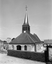 Vue d'ensemble : façade et élévation droite. © Région Bourgogne-Franche-Comté, Inventaire du patrimoine