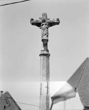 Détail : Vierge à l'Enfant au revers. © Région Bourgogne-Franche-Comté, Inventaire du patrimoine