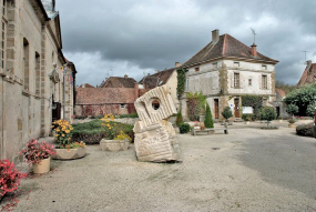 Cour antérieure. © Région Bourgogne-Franche-Comté, Inventaire du patrimoine