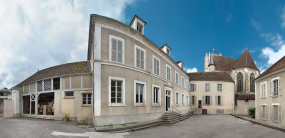 Vue d'ensemble des façades sur cour. © Région Bourgogne-Franche-Comté, Inventaire du patrimoine