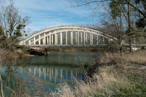 Pont de la Culée, il permet de traverser la Seille en direction de Branges. © Région Bourgogne-Franche-Comté, Inventaire du patrimoine
