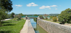 Vue du pont depuis l'amont. © Région Bourgogne-Franche-Comté, Inventaire du patrimoine