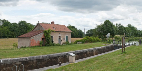 Vue d'ensemble du site d'écluse. © Région Bourgogne-Franche-Comté, Inventaire du patrimoine