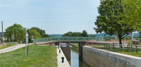 Vue du pont depuis l'amont. © Région Bourgogne-Franche-Comté, Inventaire du patrimoine