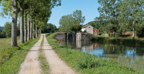 Vue du site d'écluse depuis l'aval. © Région Bourgogne-Franche-Comté, Inventaire du patrimoine