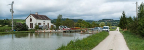 Vue du site d'écluse depuis l'amont. © Région Bourgogne-Franche-Comté, Inventaire du patrimoine