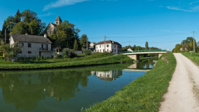 Vue générale du pont et de son environnement. © Région Bourgogne-Franche-Comté, Inventaire du patrimoine