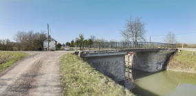 Le pont vu d'aval. © Région Bourgogne-Franche-Comté, Inventaire du patrimoine