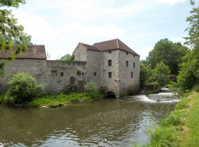 Vue du moulin sur la Bourbince. © Région Bourgogne-Franche-Comté, Inventaire du patrimoine