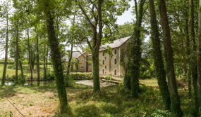 Vue d'ensemble du moulin. © Région Bourgogne-Franche-Comté, Inventaire du patrimoine