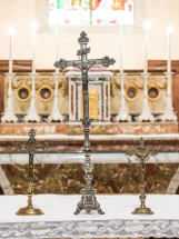 Trois croix d'autel. © Région Bourgogne-Franche-Comté, Inventaire du patrimoine