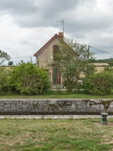 Vue du premier sas et de la maison éclusière. © Région Bourgogne-Franche-Comté, Inventaire du patrimoine
