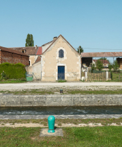 Vue de la maison éclusière. © Région Bourgogne-Franche-Comté, Inventaire du patrimoine