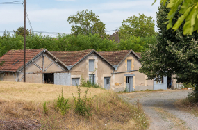 usine de mise en bouteilles des eaux minérales © Région Bourgogne-Franche-Comté, Inventaire du patrimoine