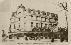 salle de spectacle cinéma hôtel de voyageurs restaurant © Région Bourgogne-Franche-Comté, Inventaire du patrimoine