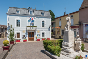 halle mairie tribunal salle de spectacle © Région Bourgogne-Franche-Comté, Inventaire du patrimoine