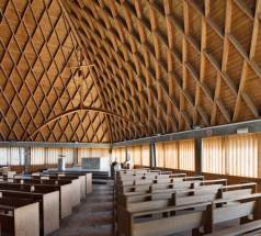 église choeur nef charpente autel ambon fonts baptismaux croix © Région Bourgogne-Franche-Comté, Inventaire du patrimoine