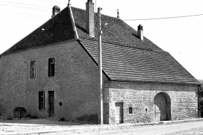 Vue de trois quarts droit. © Région Bourgogne-Franche-Comté, Inventaire du patrimoine