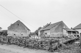 Ferme cadastrée 1951 E1 93 : vue d'ensemble. © Région Bourgogne-Franche-Comté, Inventaire du patrimoine