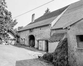 Bâtiment de droite : façade antérieure. © Région Bourgogne-Franche-Comté, Inventaire du patrimoine