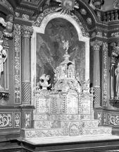 Tabernacle fermé vu de trois quarts gauche. © Région Bourgogne-Franche-Comté, Inventaire du patrimoine