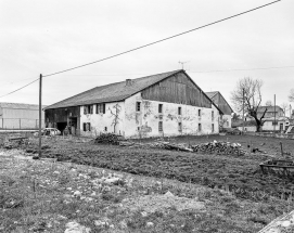 Façades postérieure et latérale gauche. © Région Bourgogne-Franche-Comté, Inventaire du patrimoine