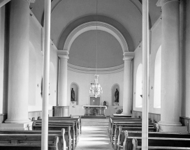 Intérieur : nef et choeur. © Région Bourgogne-Franche-Comté, Inventaire du patrimoine