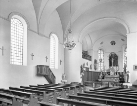 Intérieur : nef et choeur. © Région Bourgogne-Franche-Comté, Inventaire du patrimoine