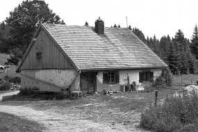 Vue de trois quarts gauche. © Région Bourgogne-Franche-Comté, Inventaire du patrimoine