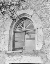 Détail de la façade sur rue : fenêtre. © Région Bourgogne-Franche-Comté, Inventaire du patrimoine